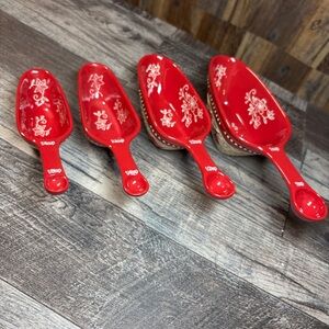 Temptations Red Floral Scoop Set